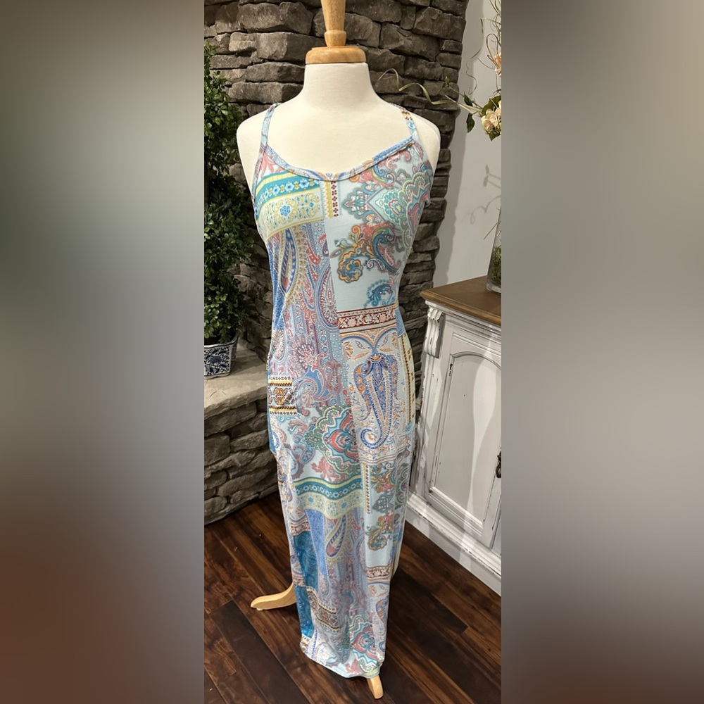 Zenana T Back lightweight maxi dress. Size Medium
